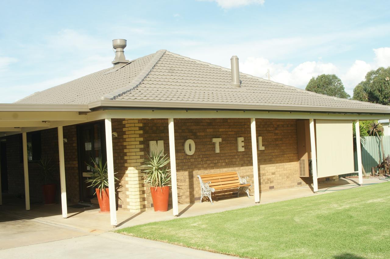 Culcairn Motor Inn Exterior photo