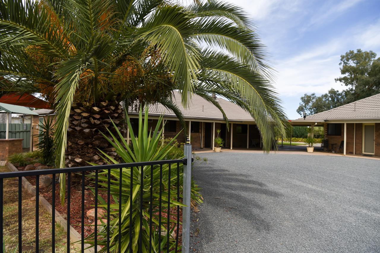 Culcairn Motor Inn Exterior photo
